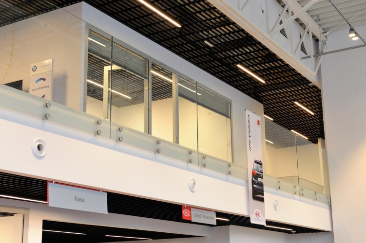 EURO-KAS salon samochodowy KIA Gliwice - zdjęcie9